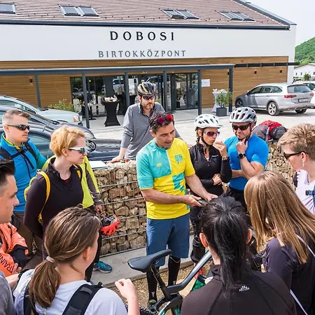 Dobosi Birtokkoezpont 4*