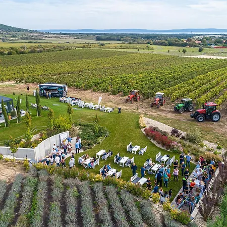 Dobosi Birtokkoezpont 4*