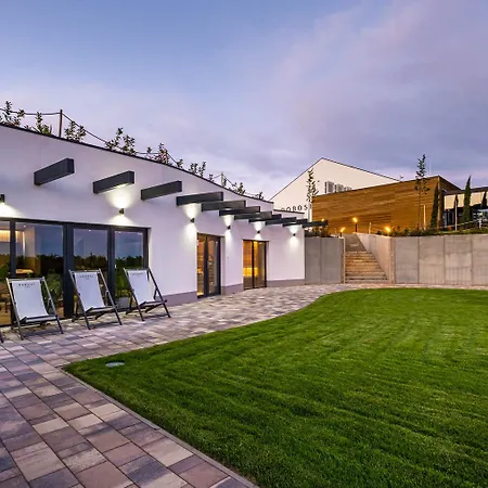 Bed & Breakfast Dobosi Birtokkoezpont