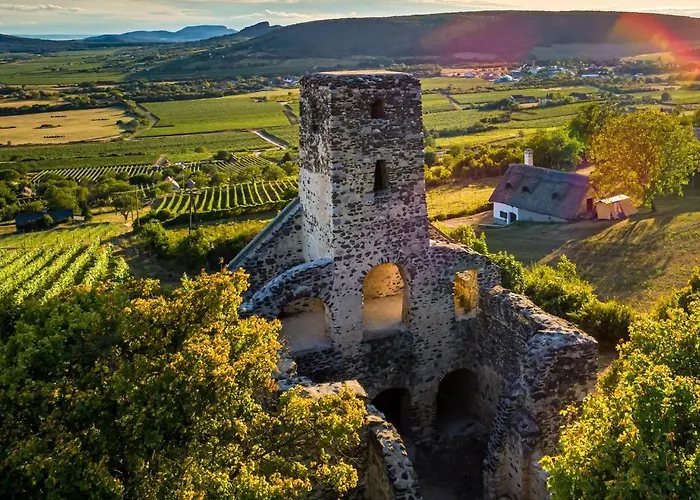 Dobosi Birtokkoezpont Bed & Breakfast