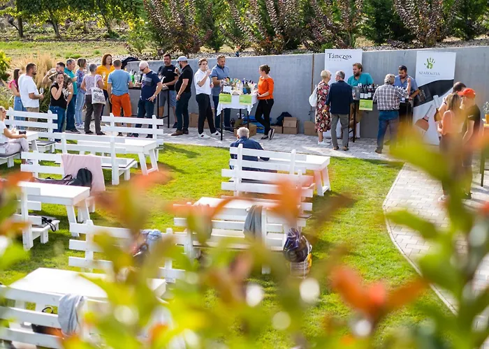 Dobosi Birtokkoezpont 4* Szentantalfa